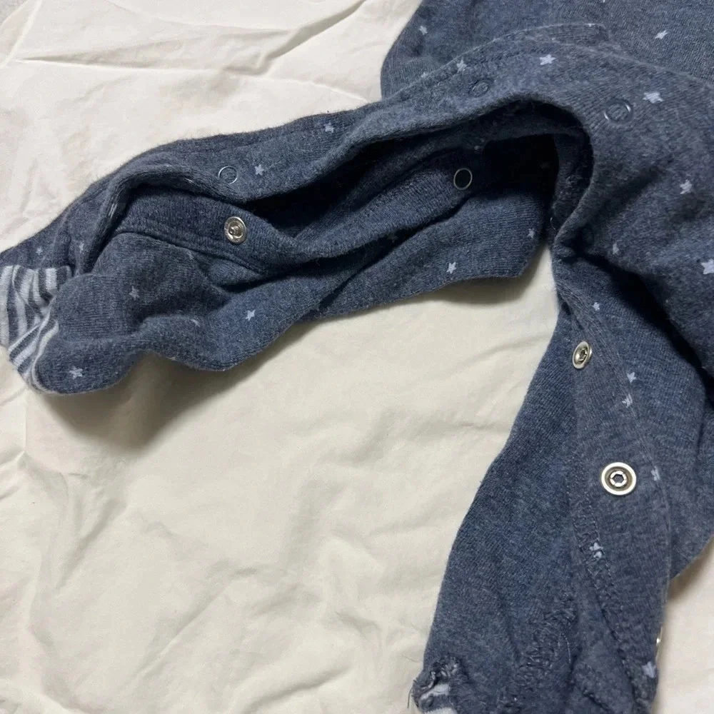 GAP JUMPSUIT SIZE 6-9M